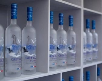 Франция: из коньячной страны – в водочную