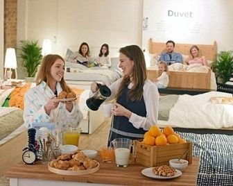 Кафе, подающее завтрак в постель
